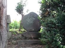 蚕神社の石碑