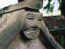 下八幡宮の石祠